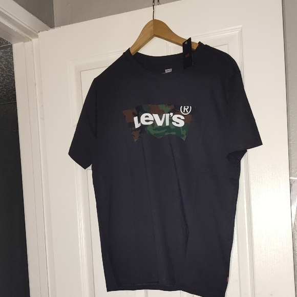 Levi's Camouflage Logo Black T-Shirt - Picture 1 of 4
